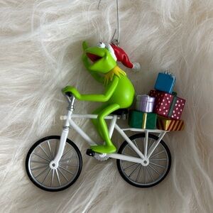 Hallmark Kermit the Frog Christmas Ornament 2004